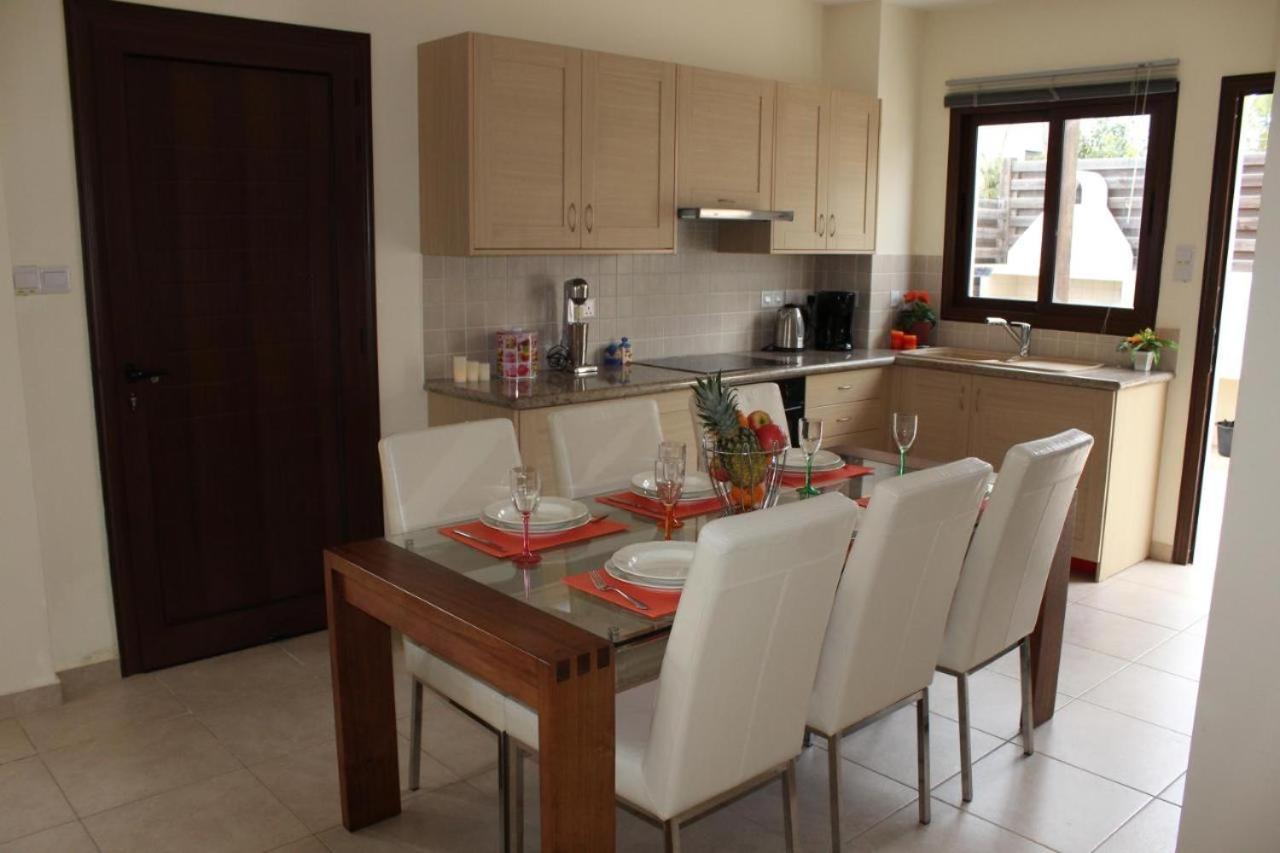Unique Beach Luxurious Villas Ayia Napa Exteriör bild
