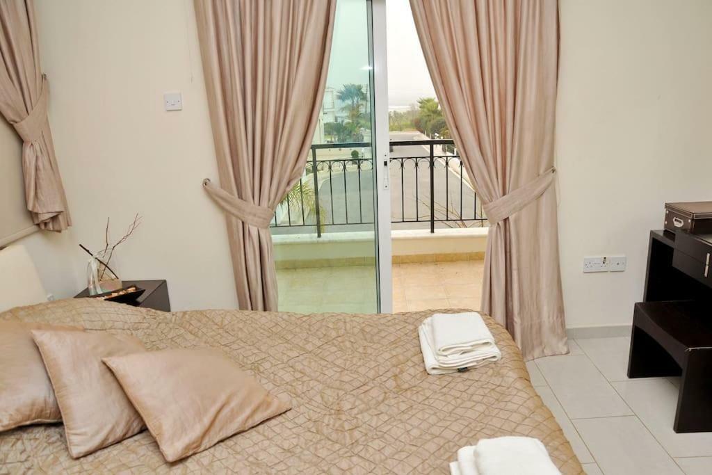 Unique Beach Luxurious Villas Ayia Napa Exteriör bild