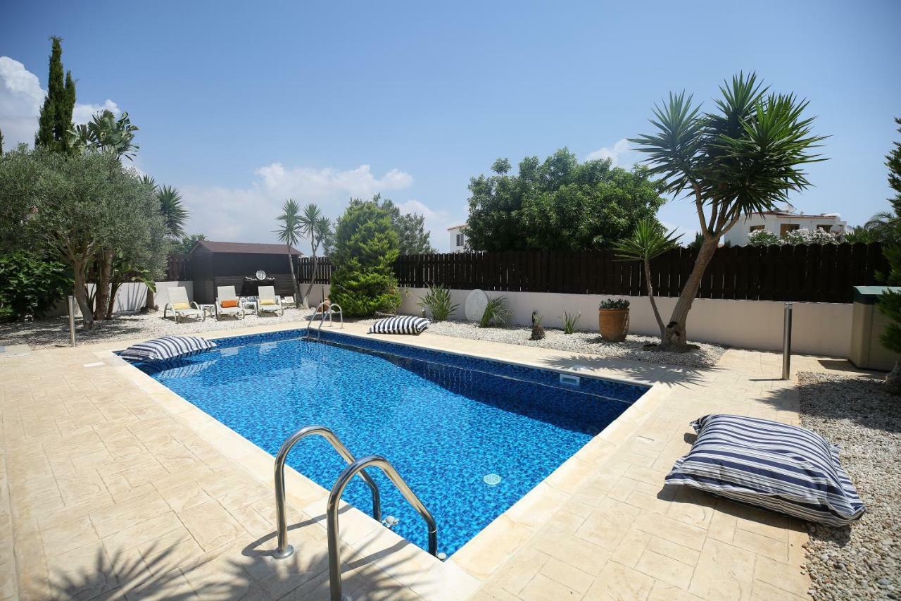Unique Beach Luxurious Villas Ayia Napa Exteriör bild